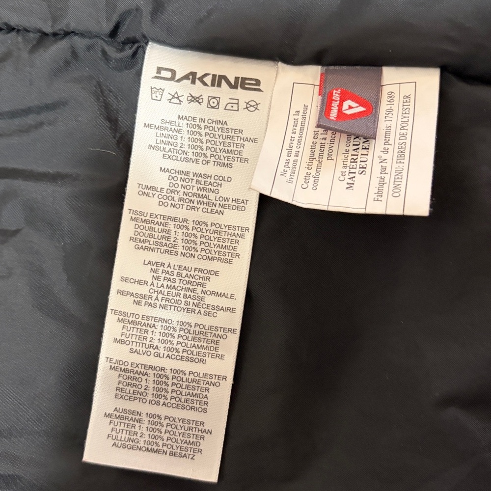 Dakine Women’s Snowboarding Jacket, size large. - Picture 14 of 14